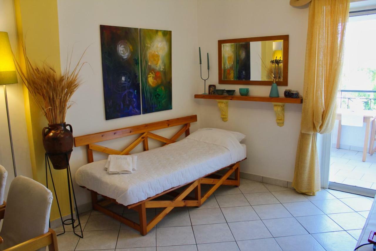 Fokais Beach Apartment Néa Fókaia Bagian luar foto