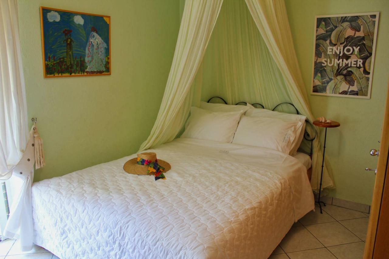 Fokais Beach Apartment Néa Fókaia Bagian luar foto